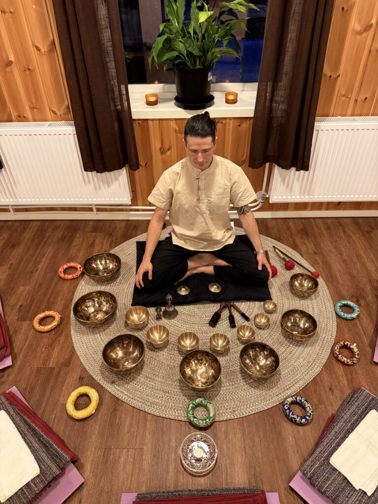 Sound Baths, Sound healing and sound therapy